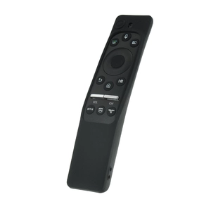 ClickPdu Универсальный силиконовый чехол H06 Black черного цвета для пультов телевизора SAMSUNG (арт. SM1761Black)